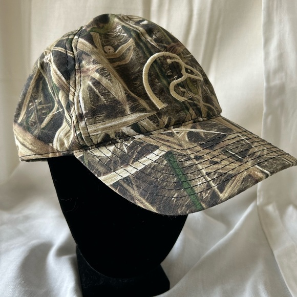 NWT Duct Unlimited cap 
By Outdoor Cap Mossy Oak - Picture 4 of 8